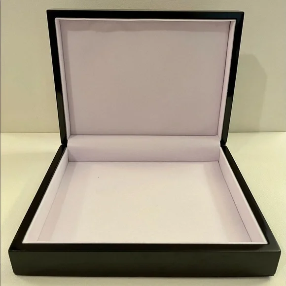 Handcrafted Jewelry Box - Picture 3 of 3